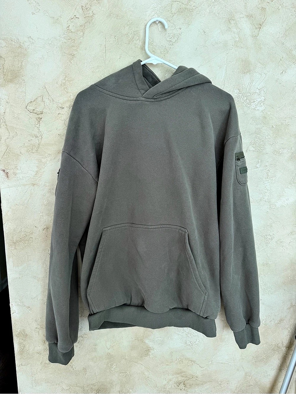 Comfrt Travel Essentials Hoodie Olive Green